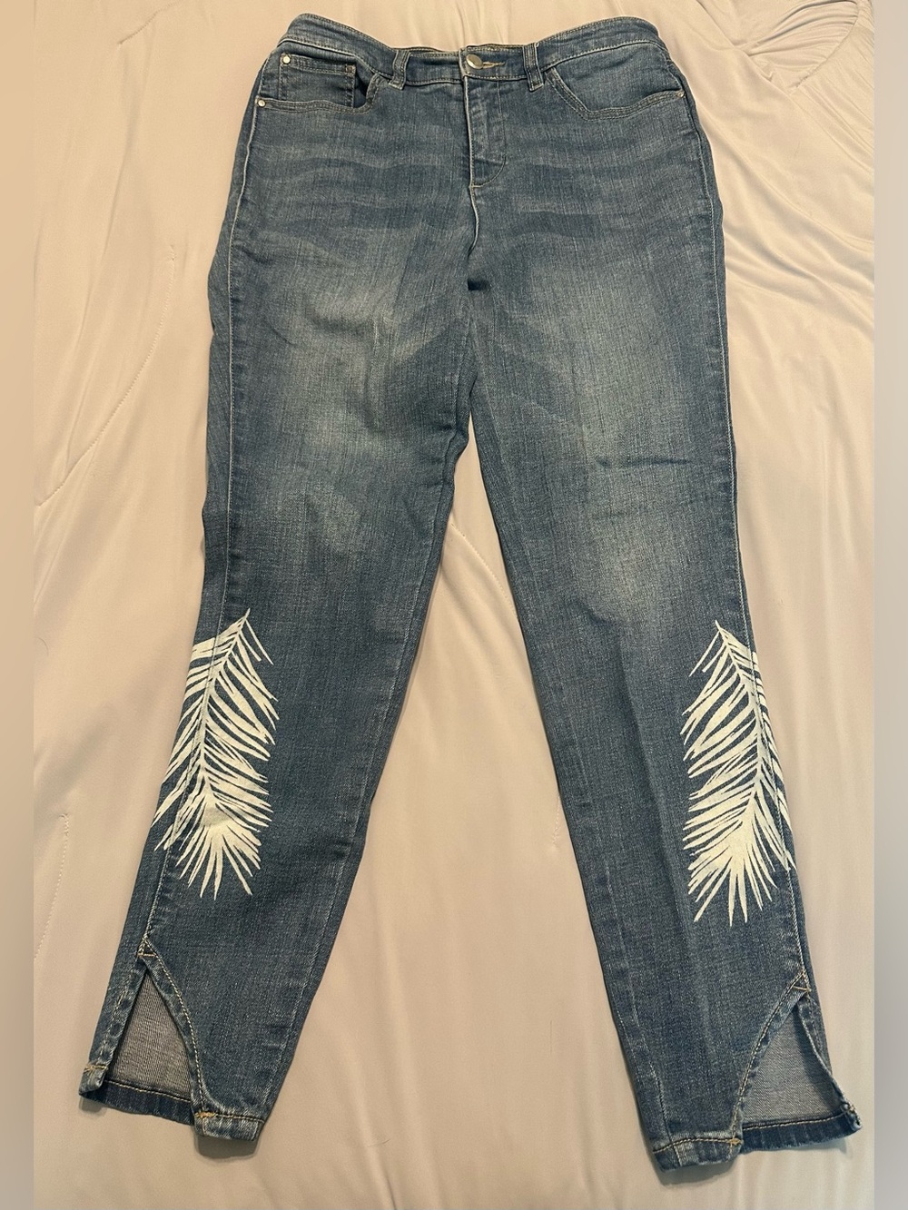 G by Giuliana Blue Denim Ankle Jeans with White Palm Motif